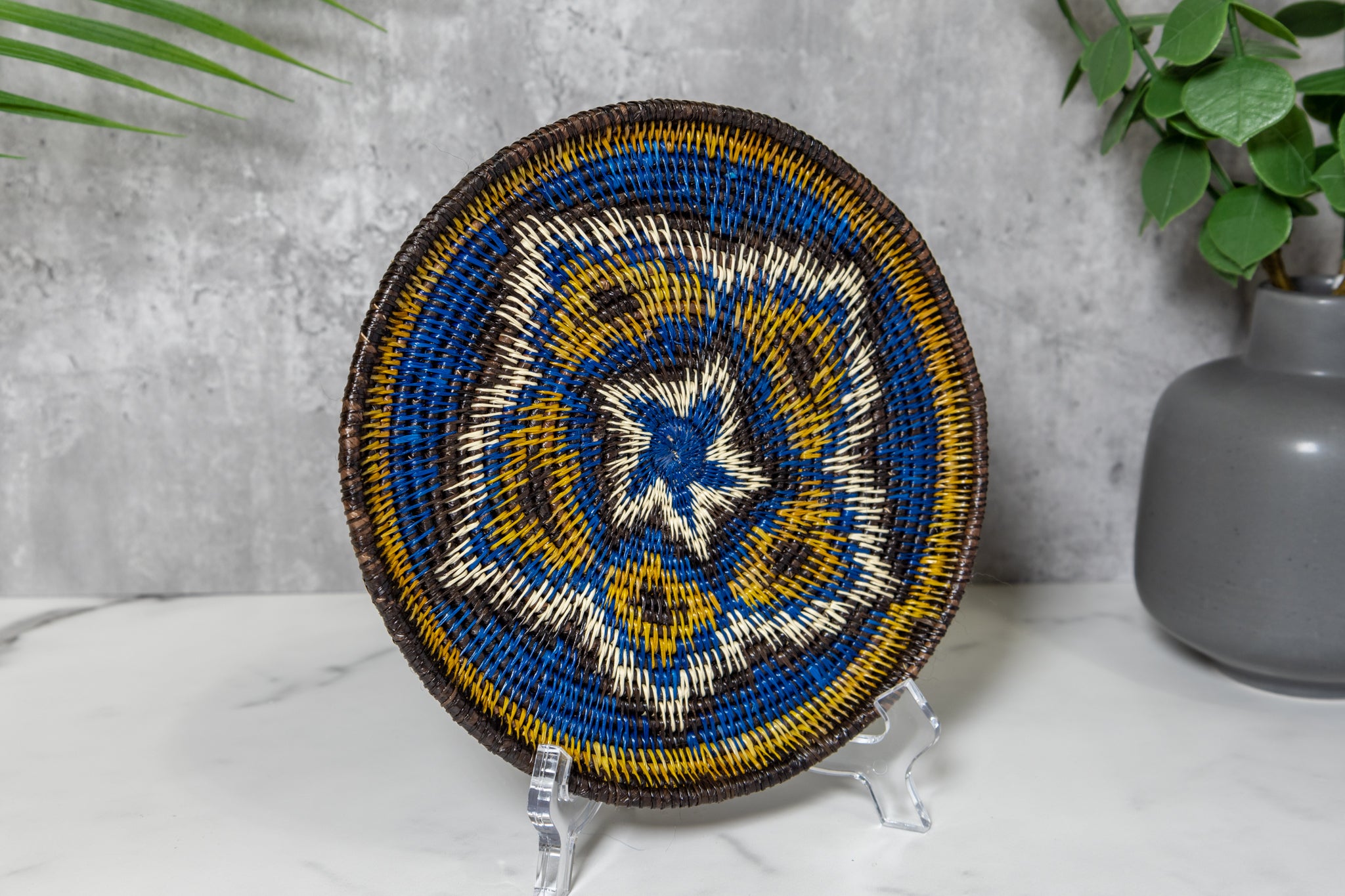 Blue and White Cosmic pulsating Star Basket Plate