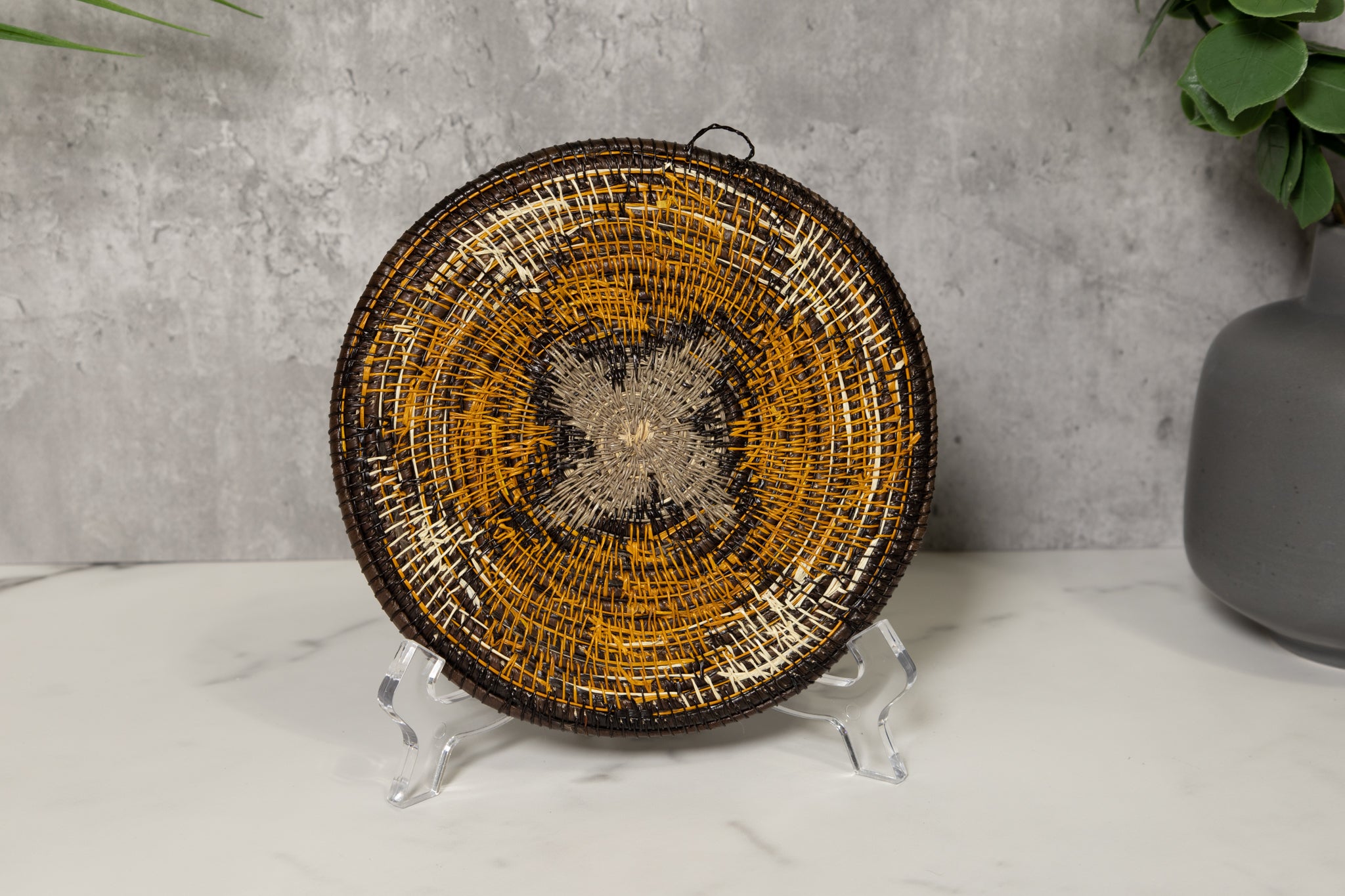 Gold Hibiscus Flower Basket Plate
