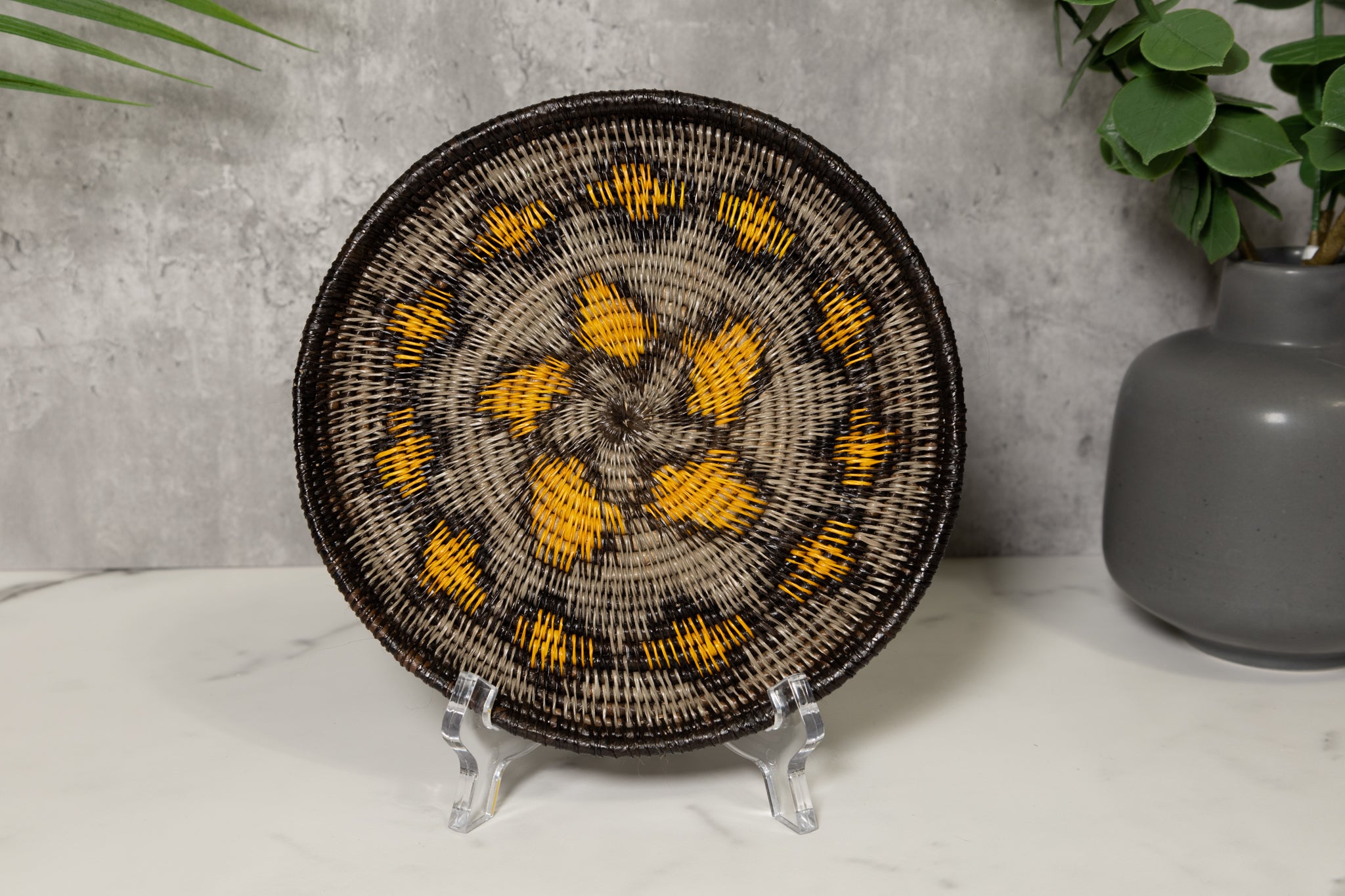Golden Pedal Flower Basket Plate