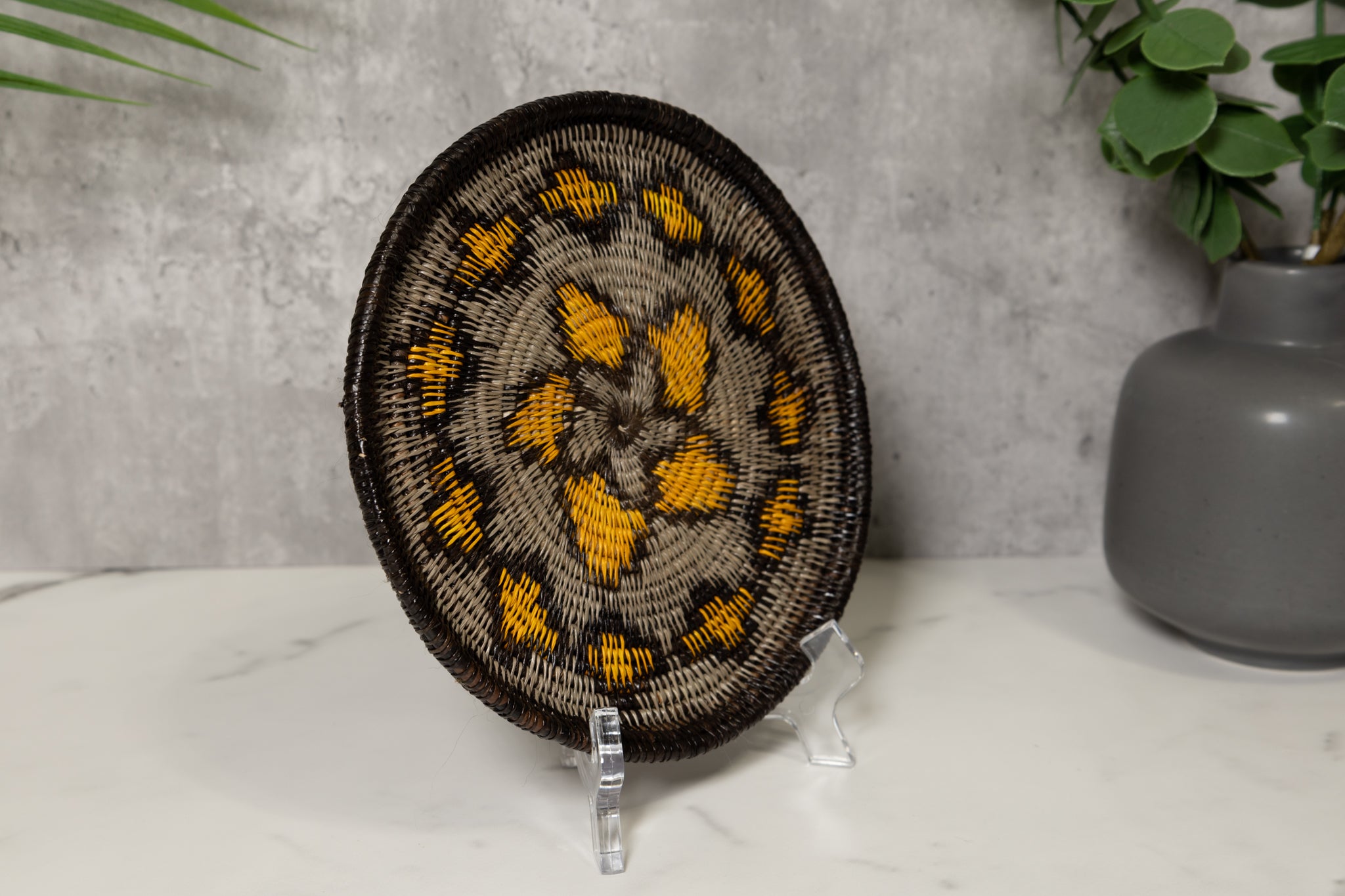 Golden Pedal Flower Basket Plate