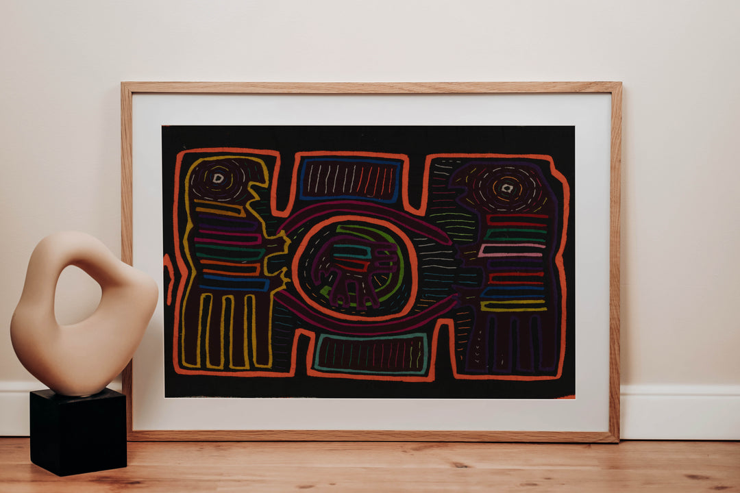 Classic Black And Orange Parrot Bird Mola
