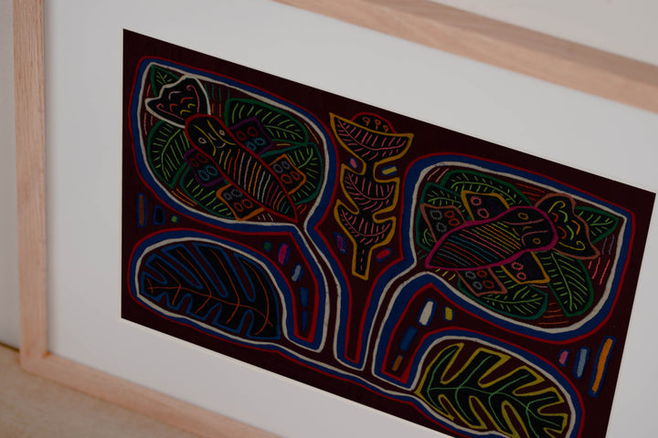 Burgundy White And Blue Bumblebee Mola