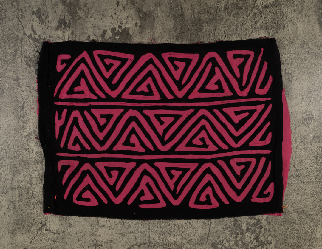 Black And Pink Classic Design Mola