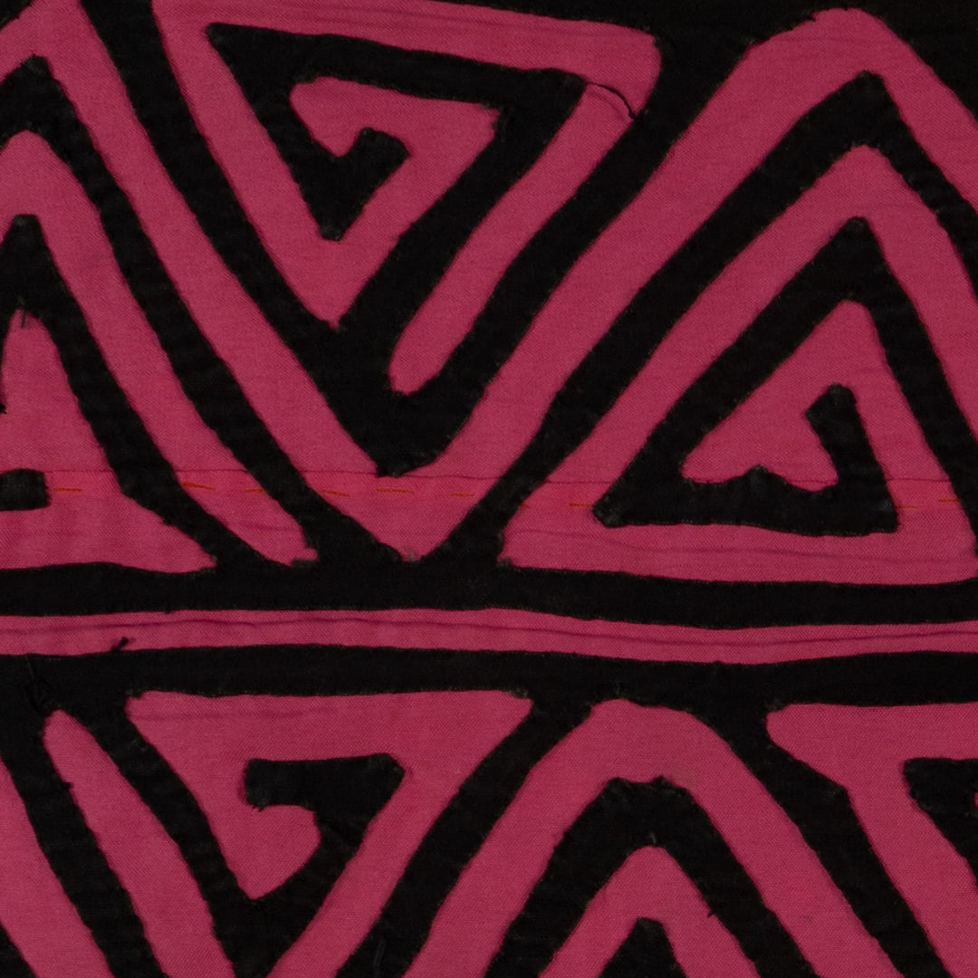 Black And Pink Classic Design Mola