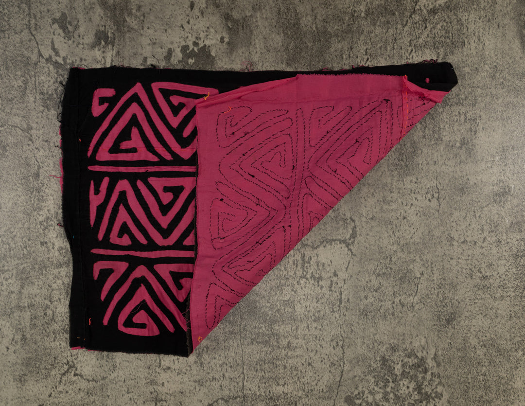 Black And Pink Classic Design Mola