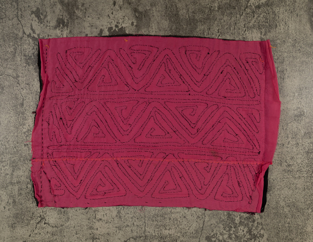 Black And Pink Classic Design Mola