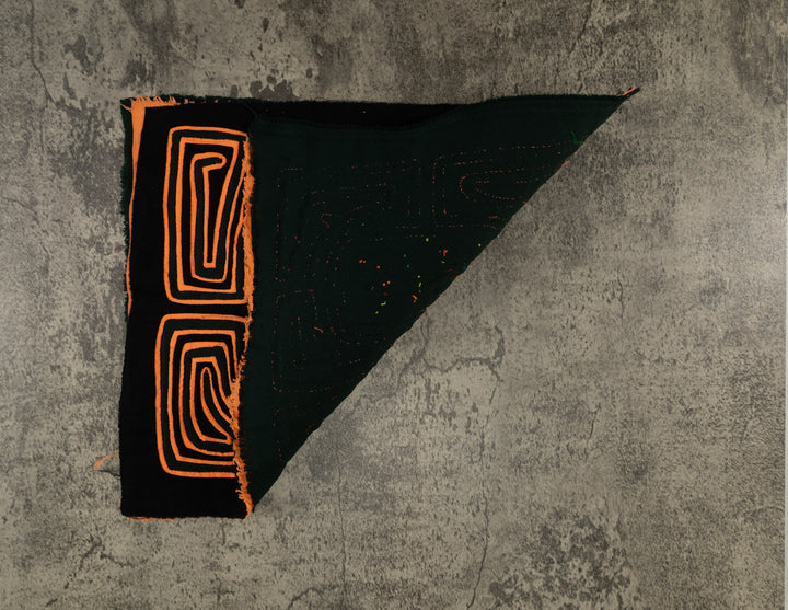 Black And Gold Baby Bottles Mola