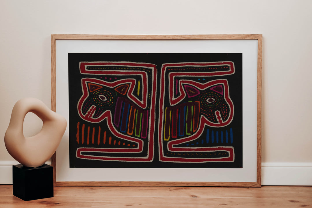 Classic Black Red And White Puppy Dog Mola