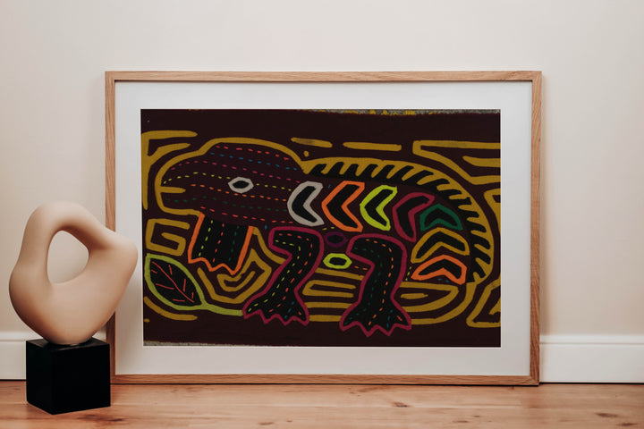 Burgundy And Gold Iguana Lizard Reptile Mola