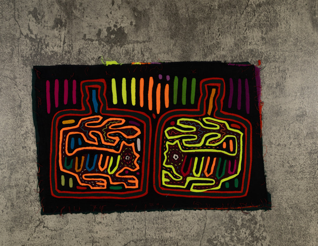 Rainbow Colors Tree Squirrel Mola