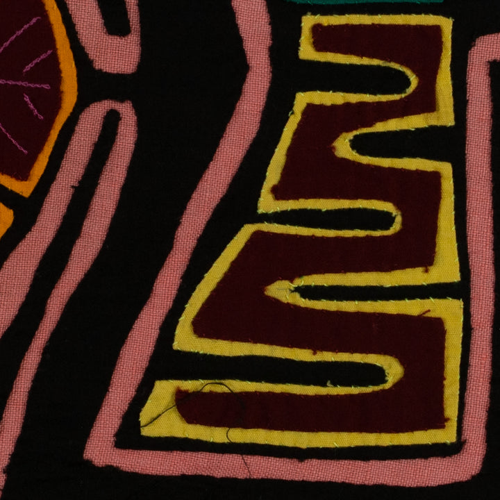 Black And Pink Damaged Classic Design Mola