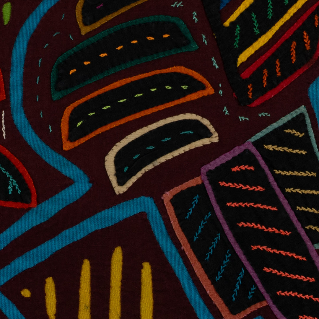 Maroon And Turquoise Kingfisher With Fish Mola