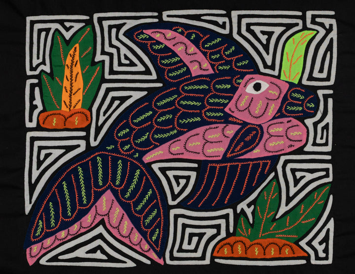 Queen Pink And Black Dolphin Mola