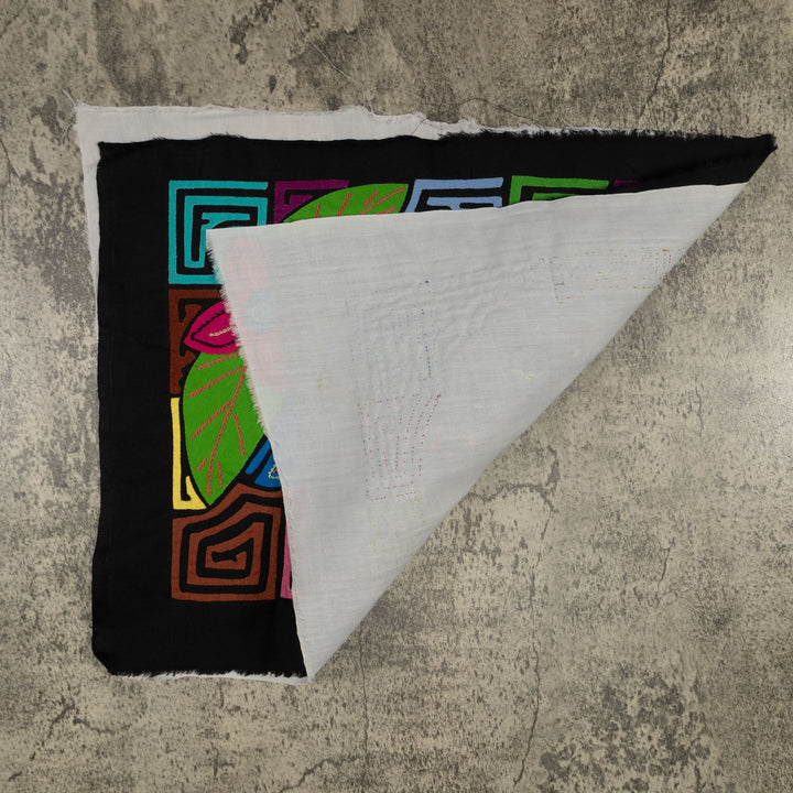 Fantasy Red Blue And Yellow Parrot Bird Mola