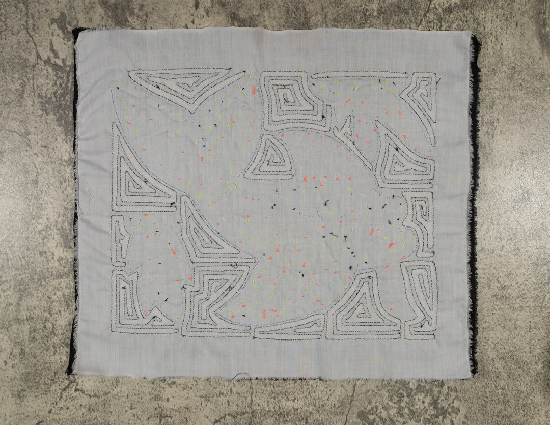 Queen Pink And Black Dolphin Mola