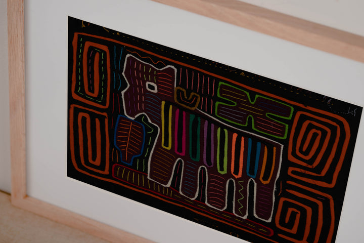Classic Black And Orange Lonely Puppy Dog Mola