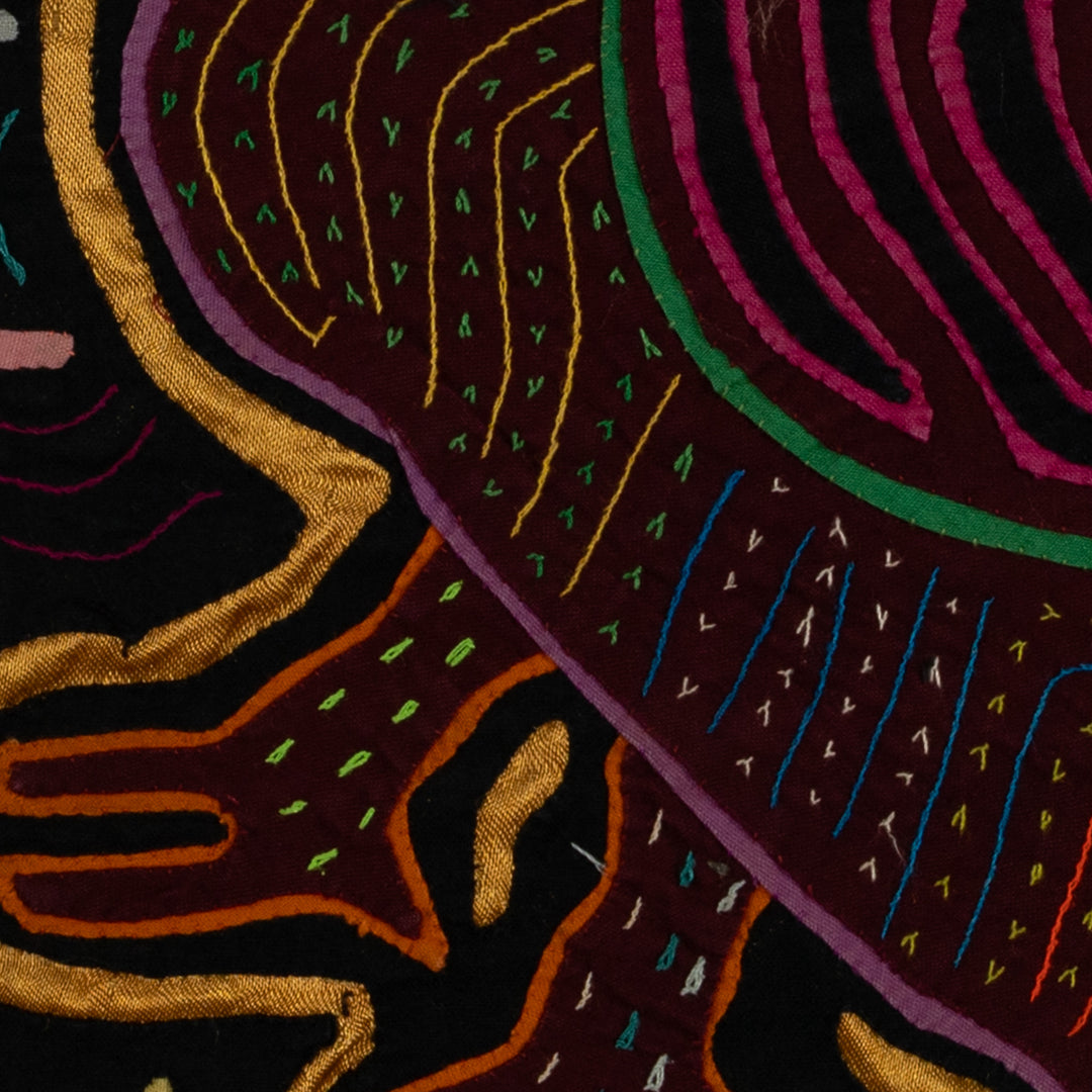 Black And Maroon Rainforest Bird Critters Mola