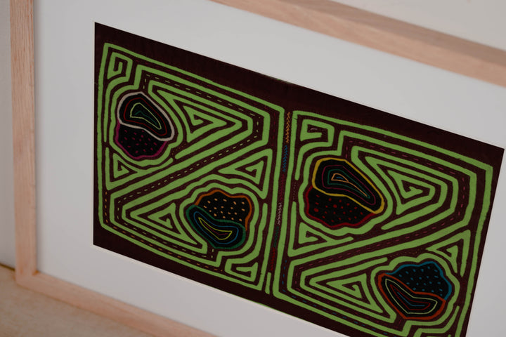 Maroon And Green Strawberry Fruit Mola