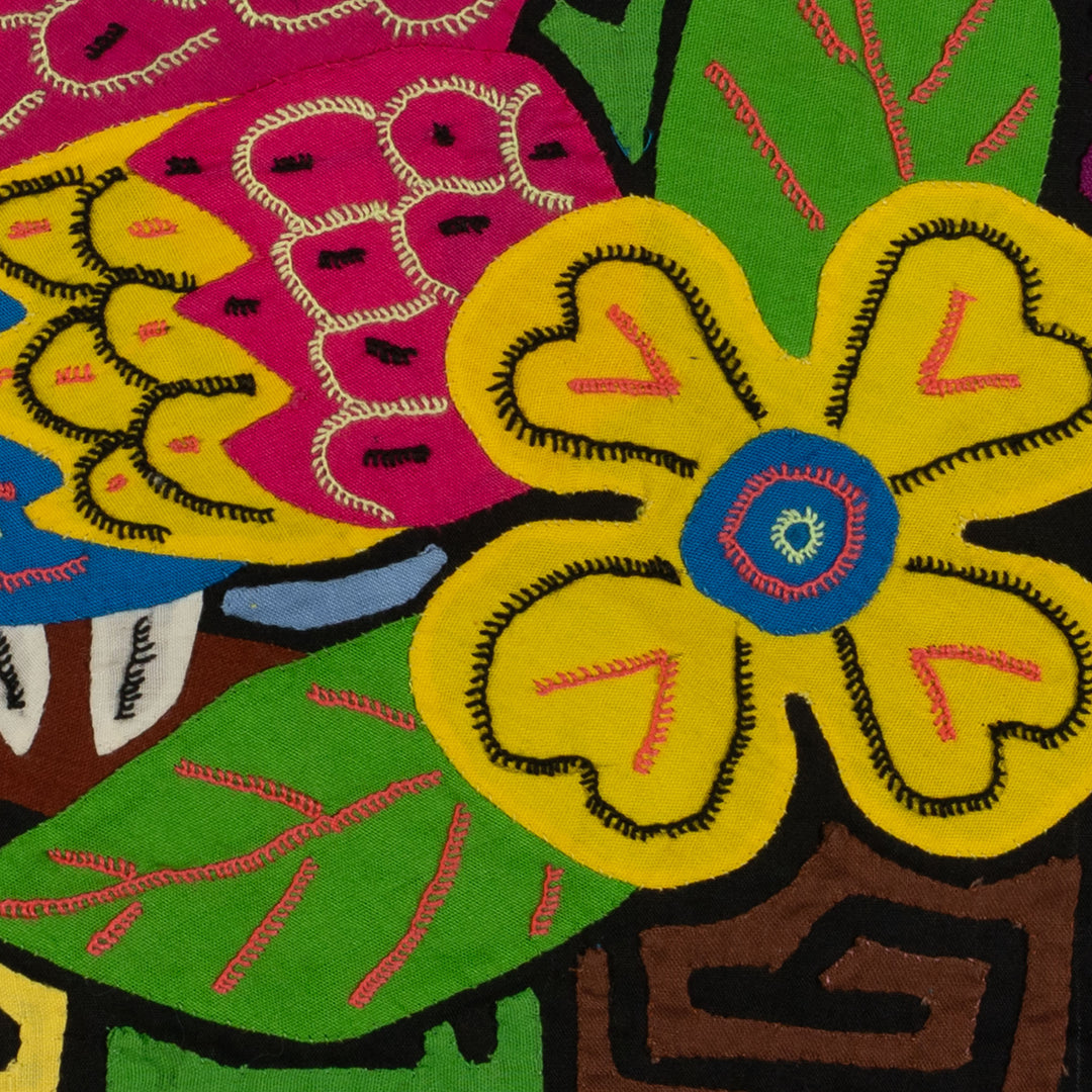 Fantasy Red Blue And Yellow Parrot Bird Mola