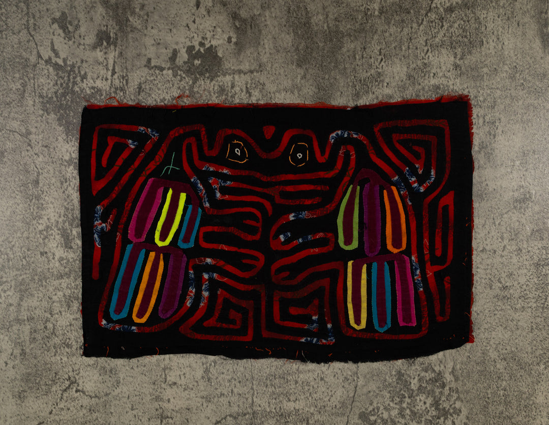 Vintage Black And Red Optical Illusion Frog Mola