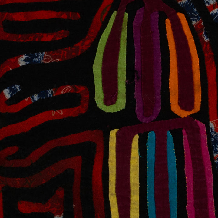 Vintage Black And Red Optical Illusion Frog Mola