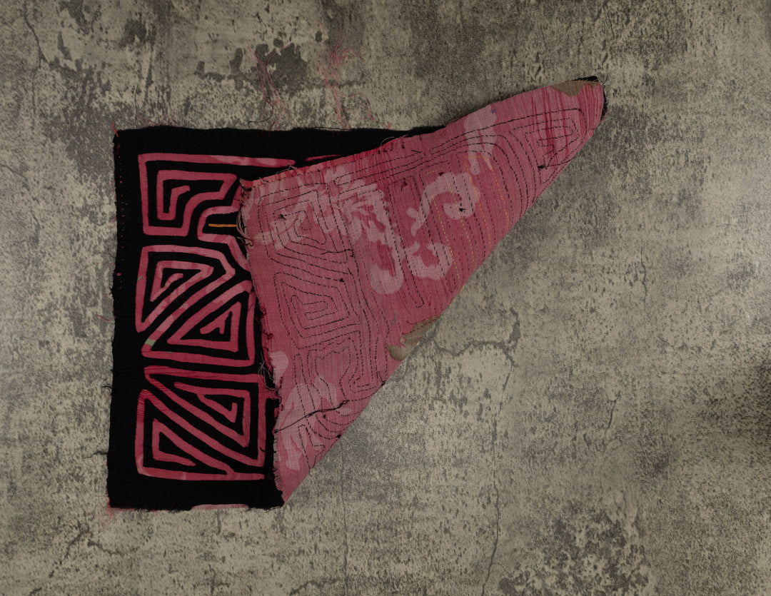 Vintage Special Background Material Bird Mola