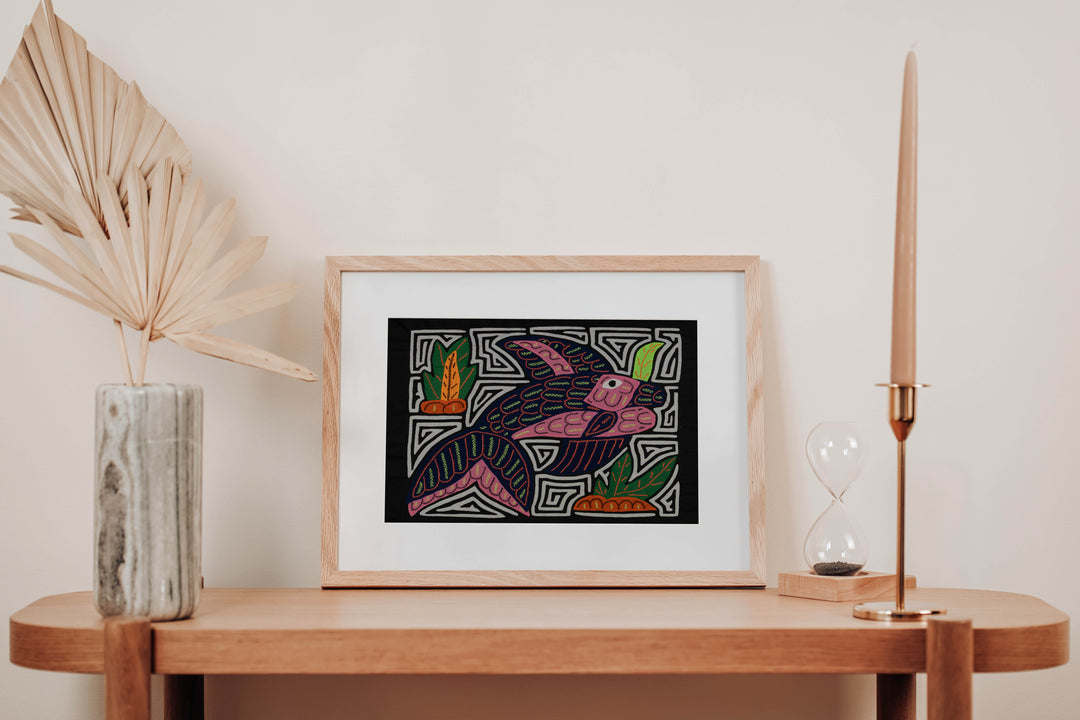 Queen Pink And Black Dolphin Mola