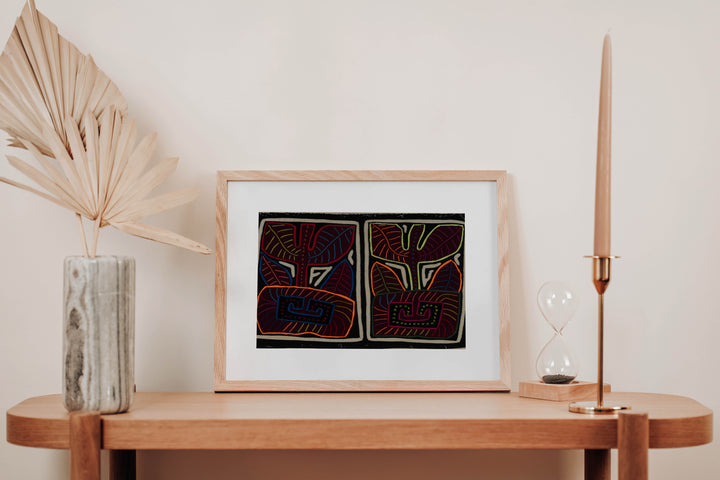 Black And White Potted Plant Mola