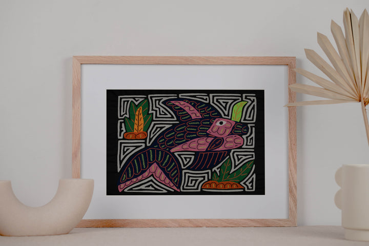 Queen Pink And Black Dolphin Mola