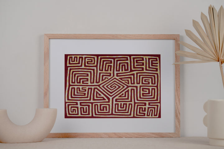 Vintage Burgundy And White Classic Design Mola