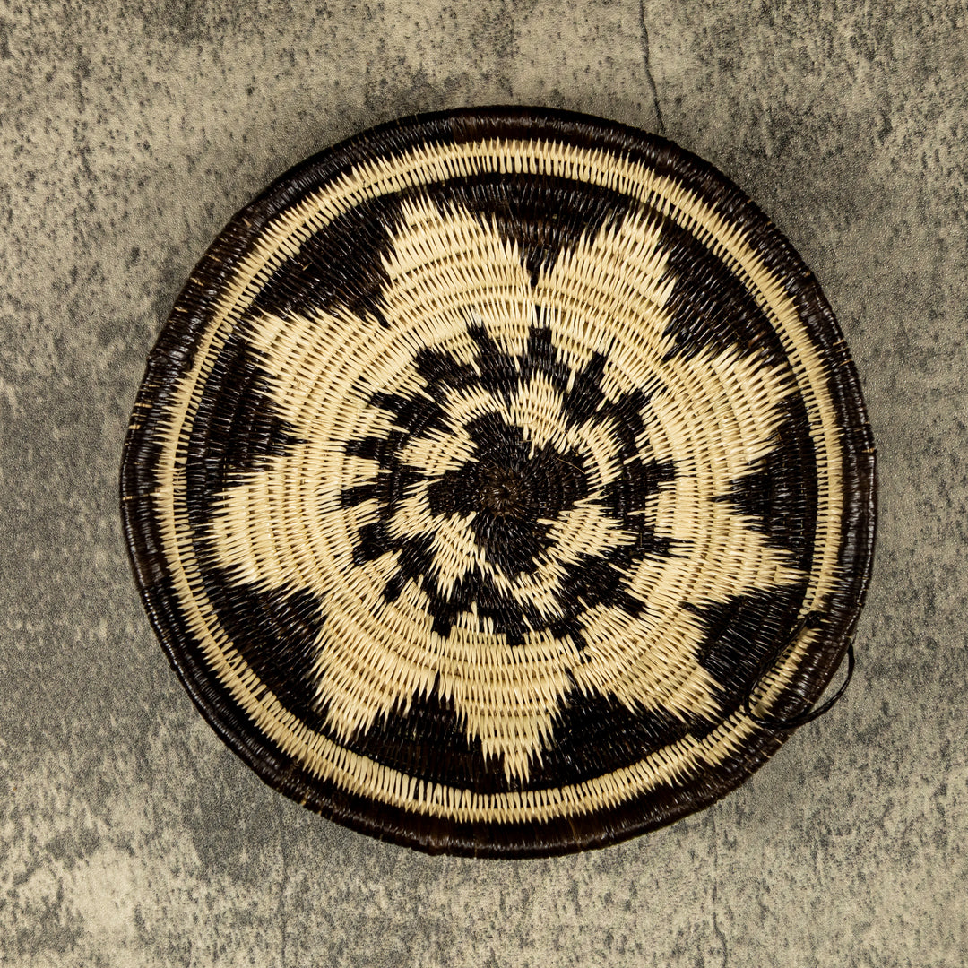 Black And White Hand Woven Plate Basket