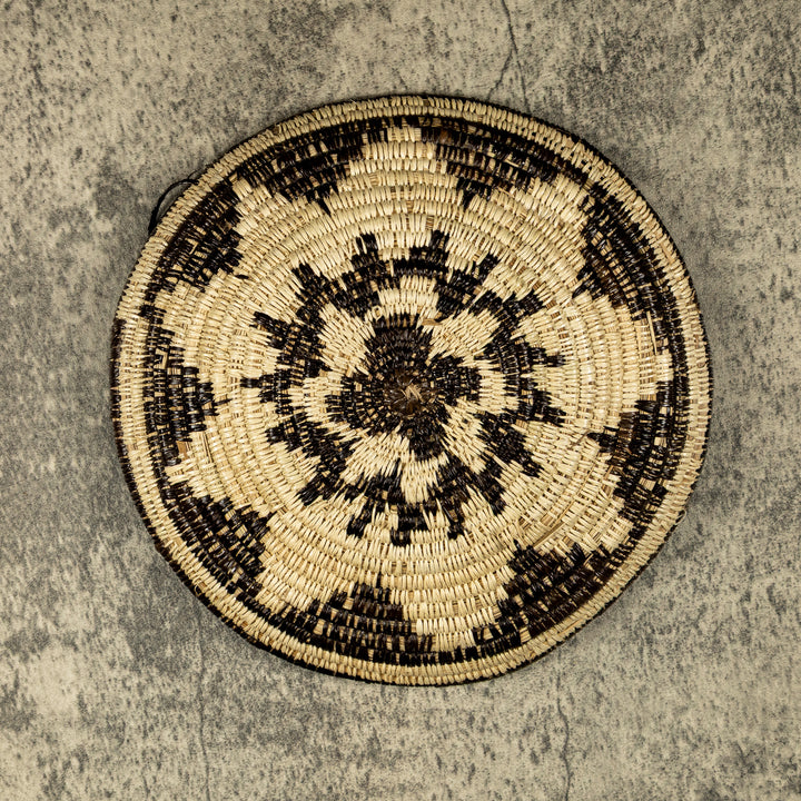 Black And White Hand Woven Plate Basket