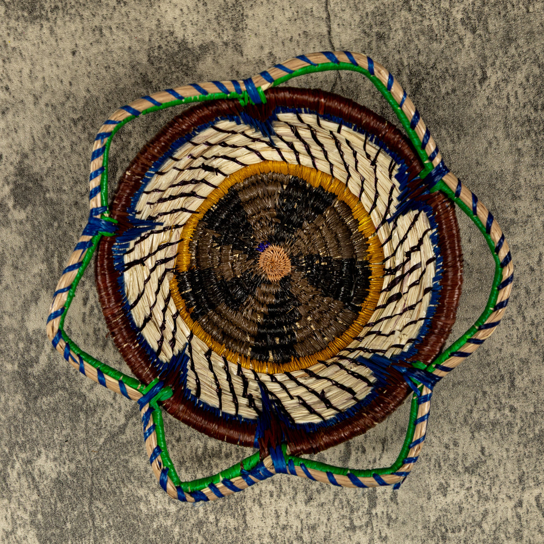New Design Classic Hand Woven Plate Basket