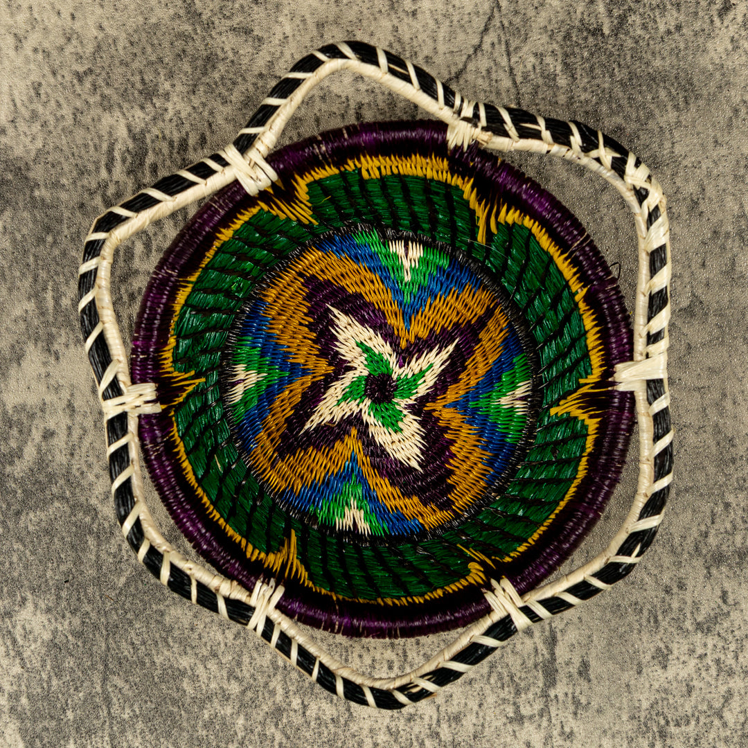 New Design Classic Hand Woven Plate Basket