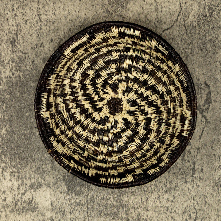 Black And White Spiral Hand Woven Plate Basket