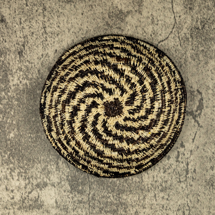 Black And White Spiral Hand Woven Plate Basket