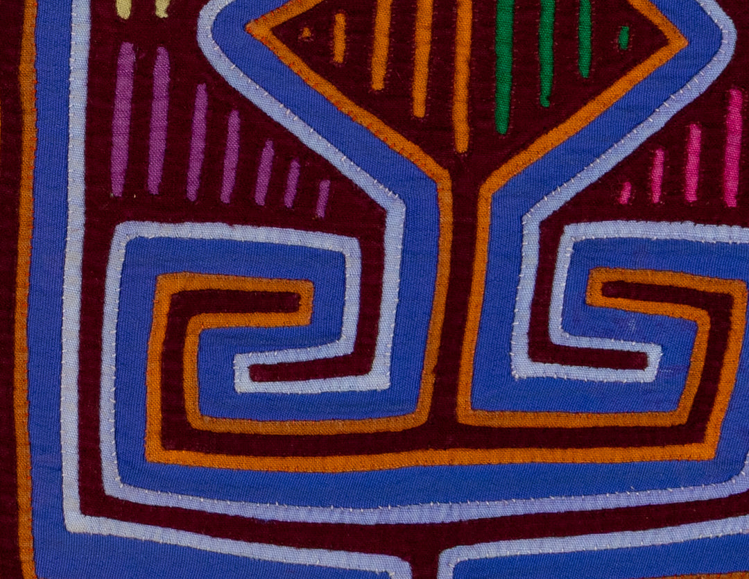 Maroon And Blue Funny Face Opitical Illusion Mola