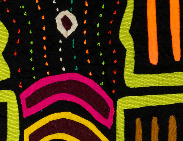 Jungle Cyclop Square Dance Mola
