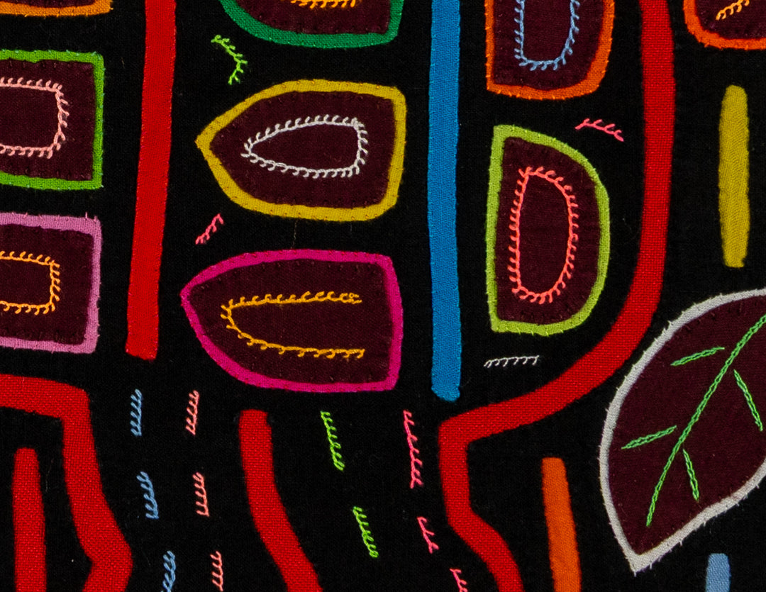 Wild jungle pig mola, hand stitched Guna panel from Panama, 17 by 11.5 inches