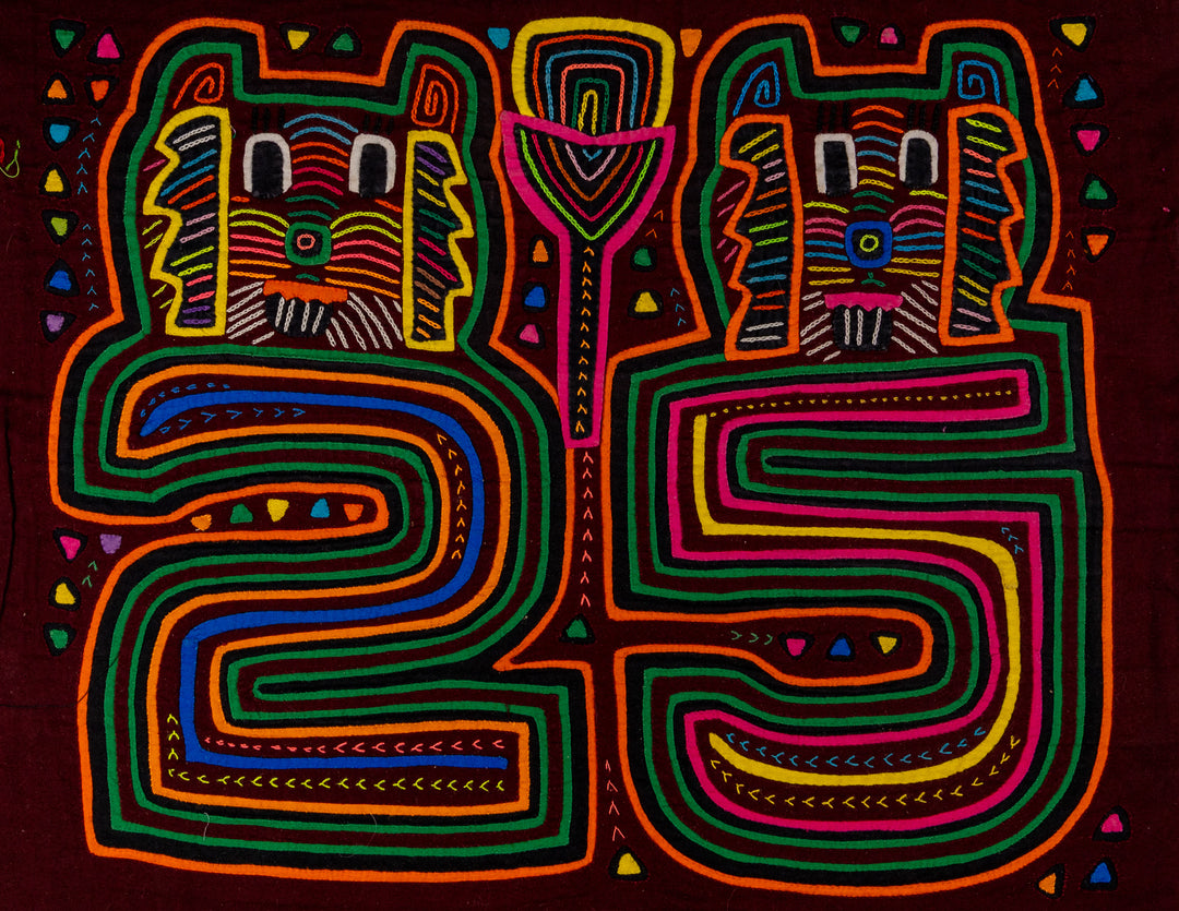 Kitty Cat And The Year 1925 Mola