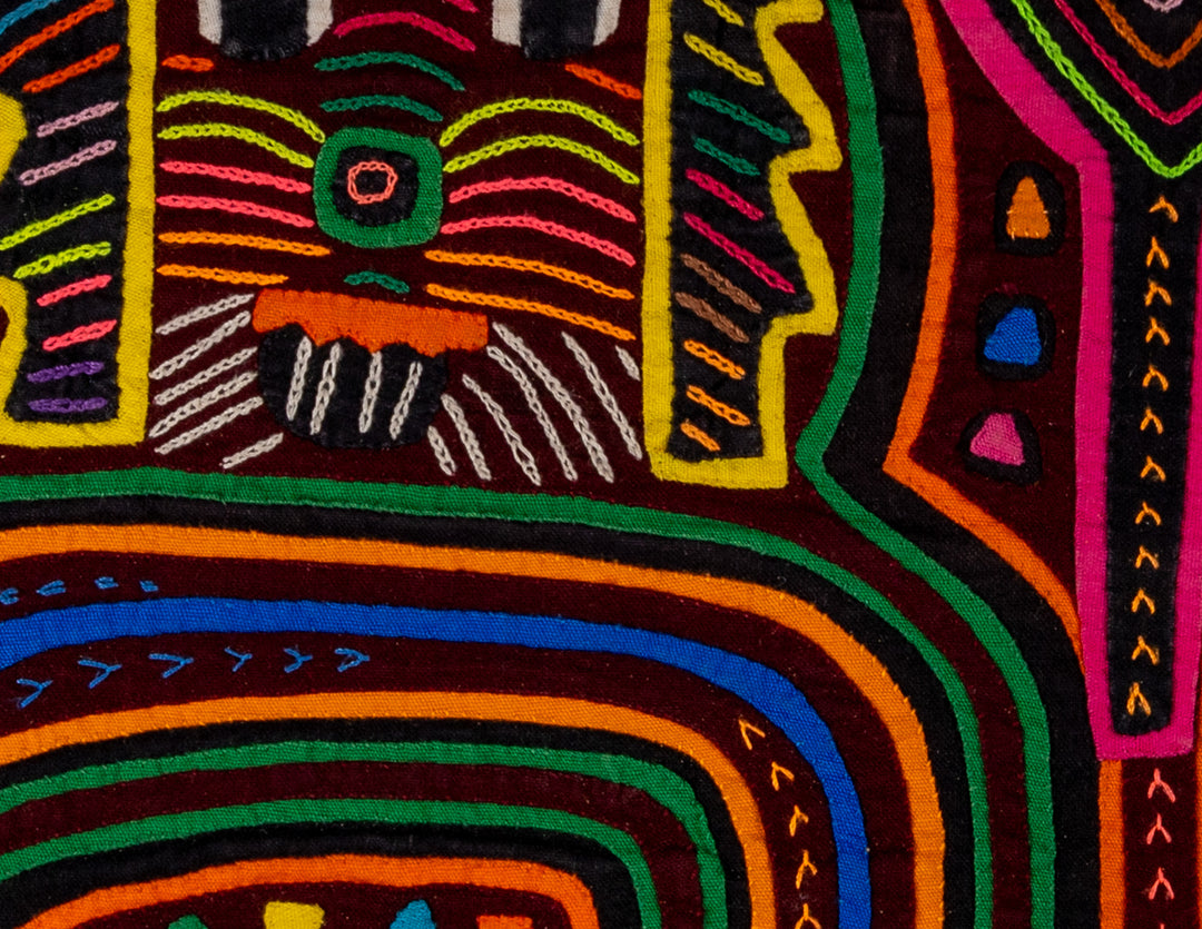 Kitty Cat And The Year 1925 Mola