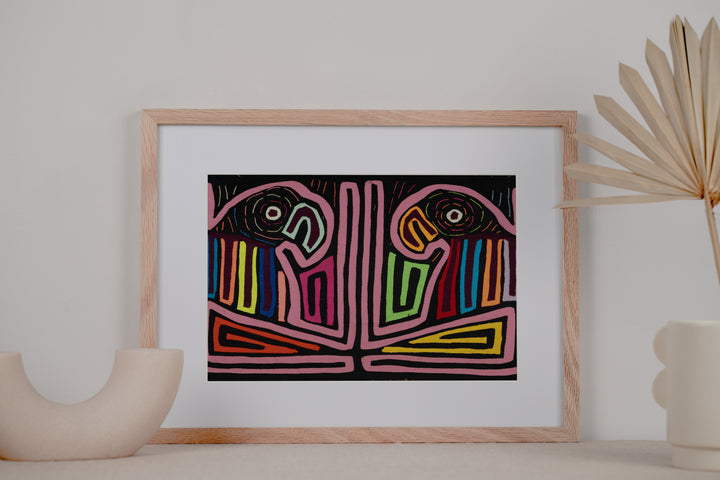 Black And Pink Gossip Bird Mola