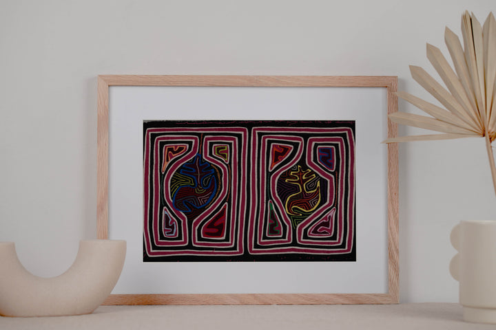 Black And Pink Optical Illusion Dog Mola
