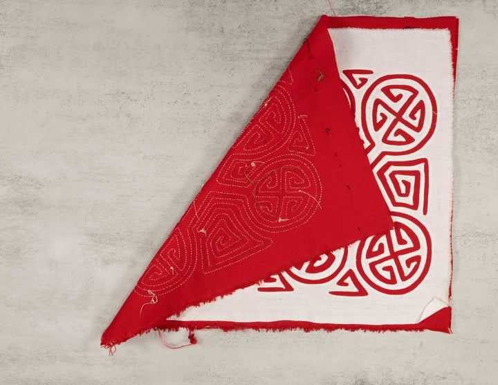 Red And White Pickup Jacks Mola