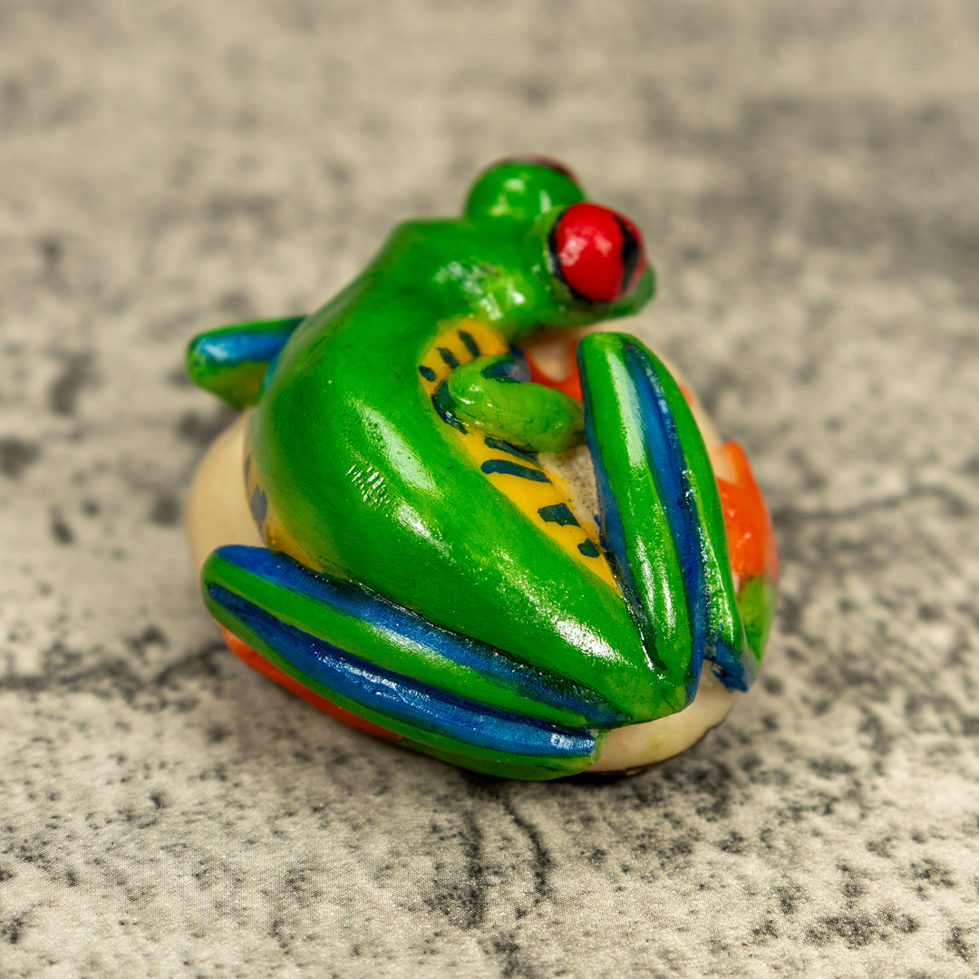 Red Eye Tree Frog Tagua Carving