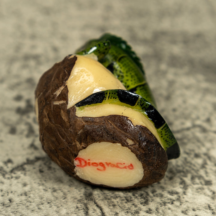 Green Iguana lizard On Pedestal Tagua Carving