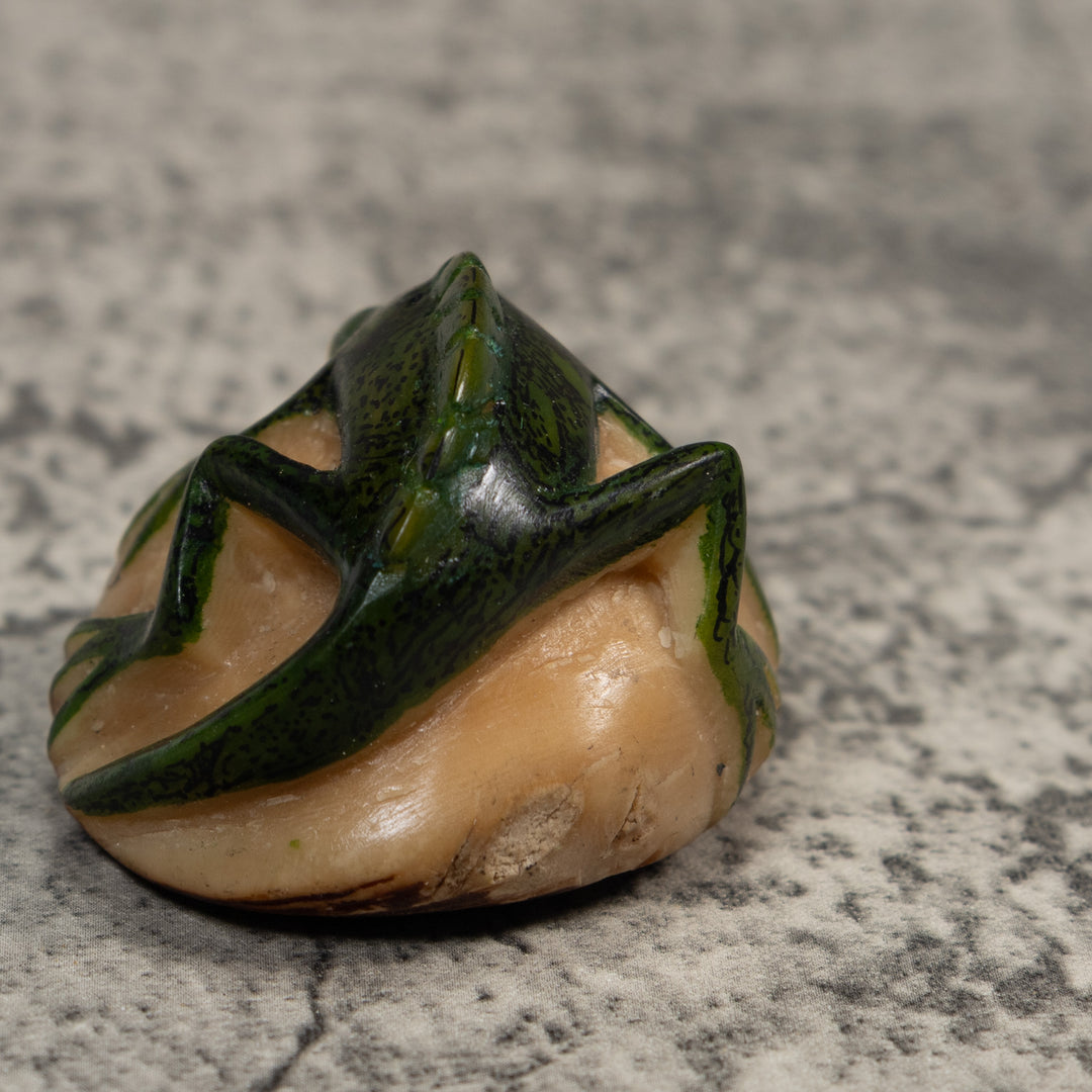 Vintage Green Iguana Lizard Tagua Carving