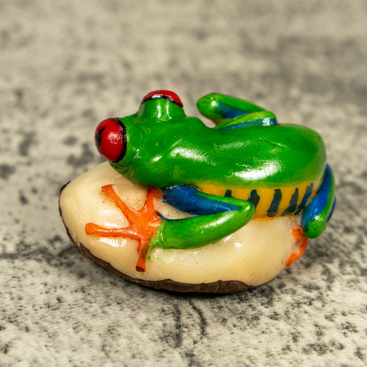 Red Eye Tree Frog Tagua Carving