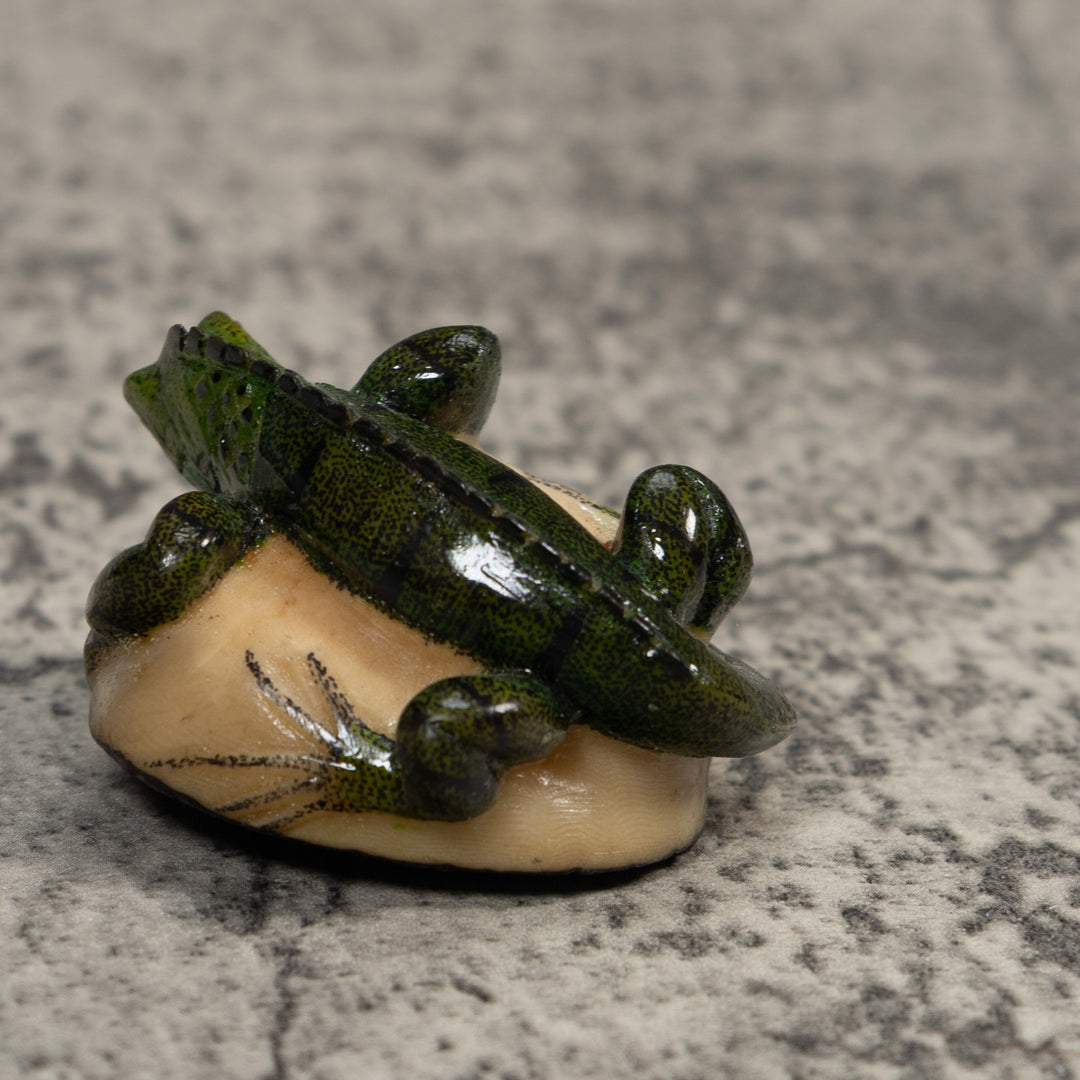 Green Iguana Lizard Tagua Carving