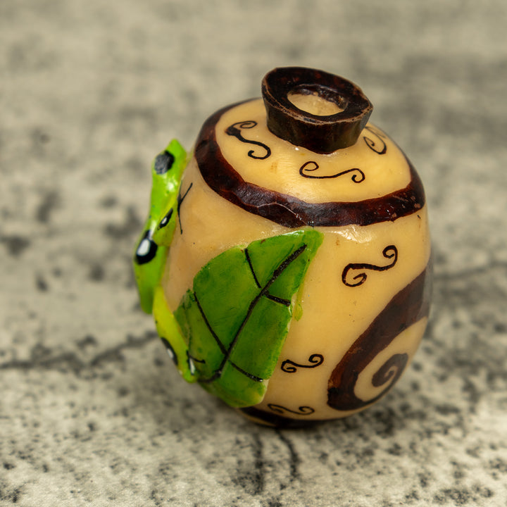 Green Frog On Etched Vase Tagua Carving